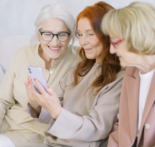 Image of women videochatting.